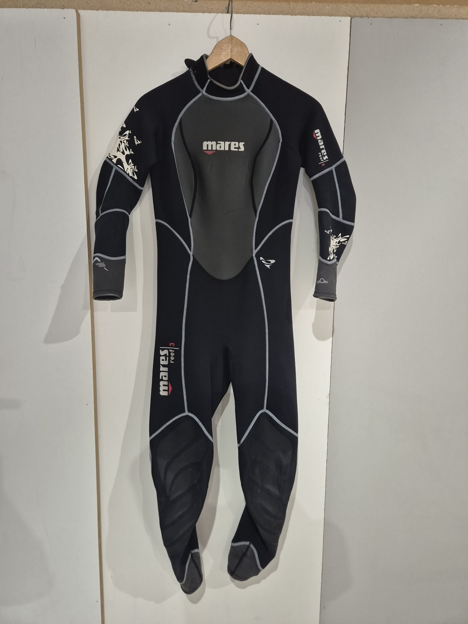 Mares Reef 3mm, Storlek 4 (ca L (ca180cm))