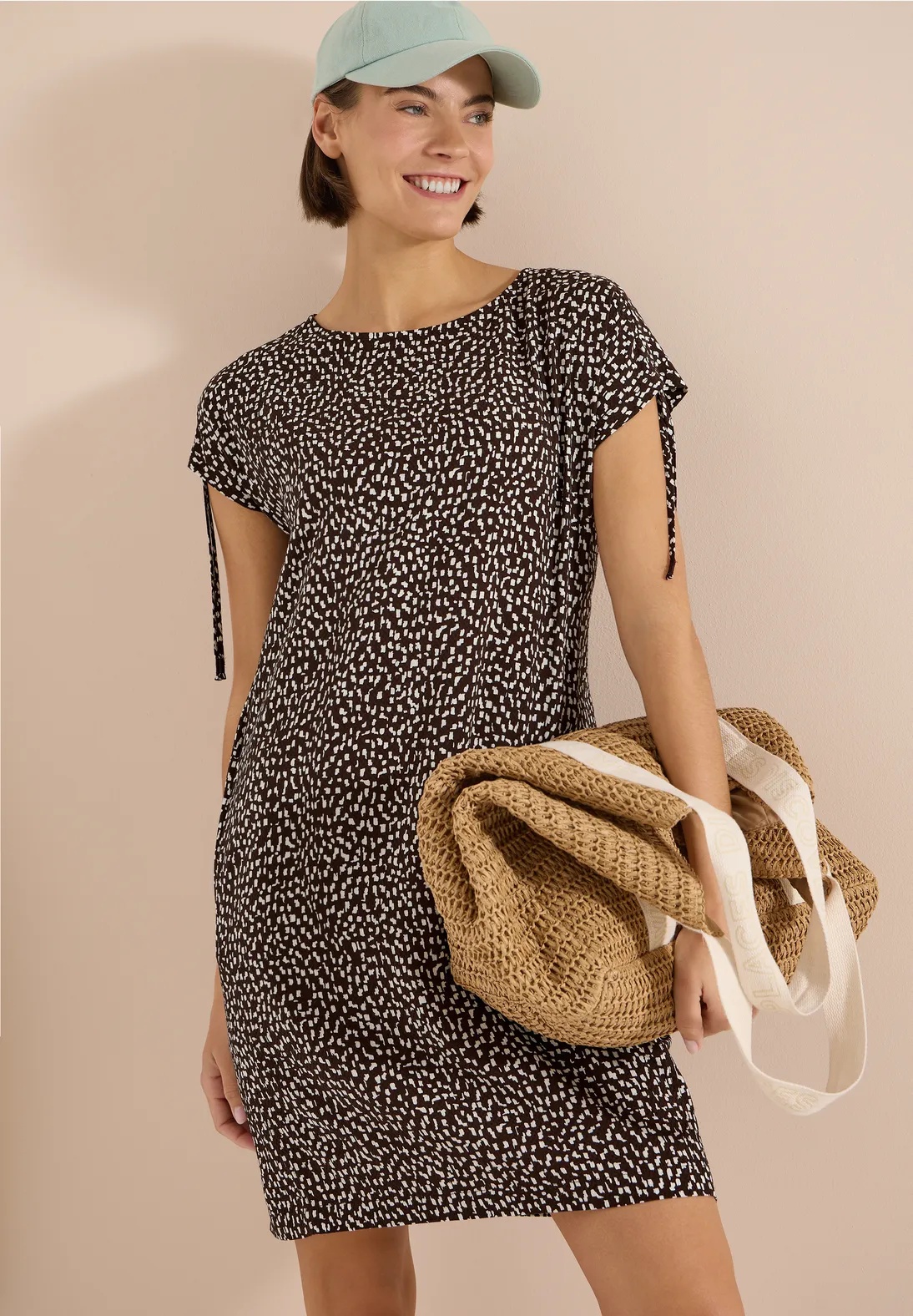 Minimal Dobby Dress - Cecil