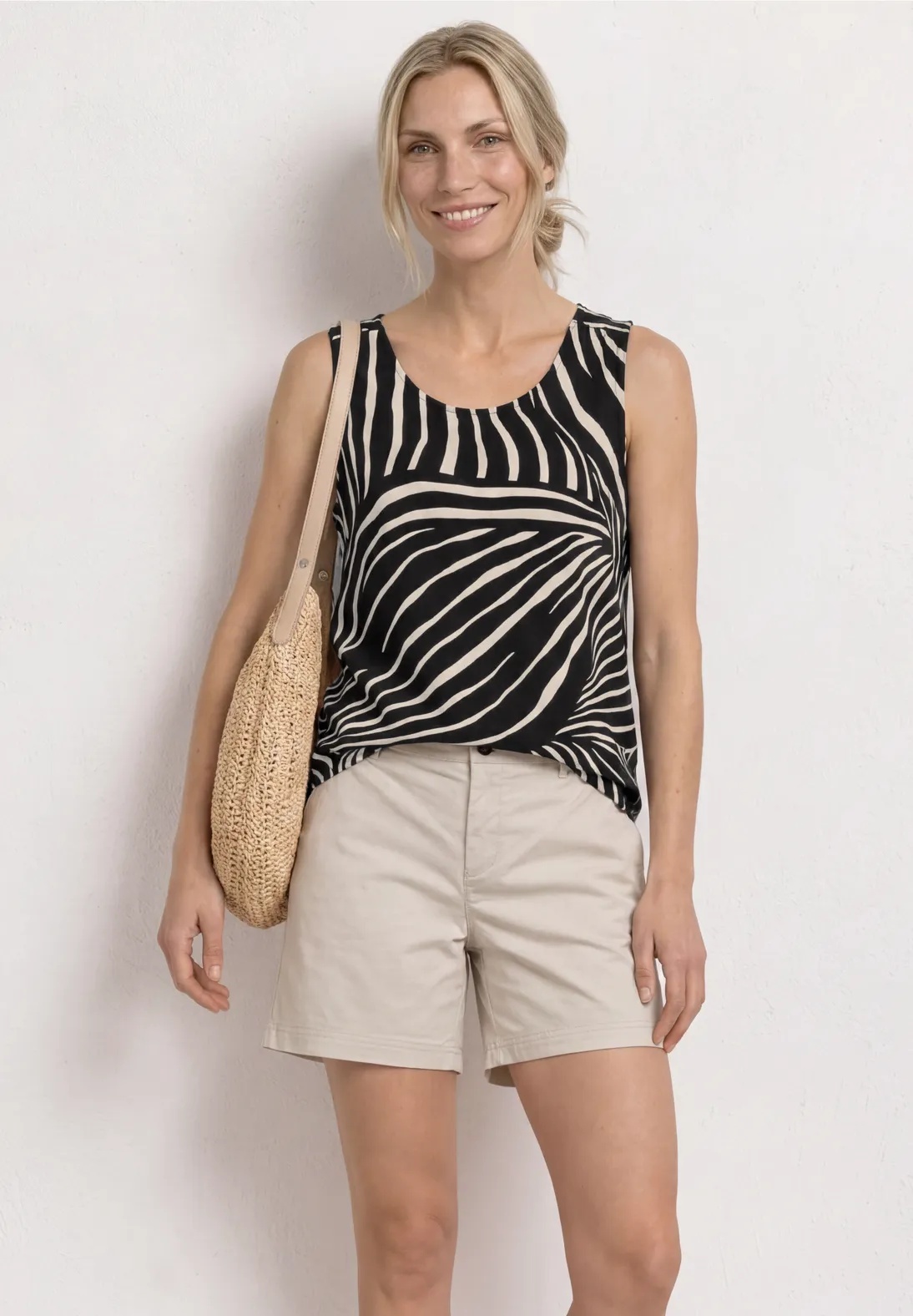LTD QR Printed Jersey Top - Street One