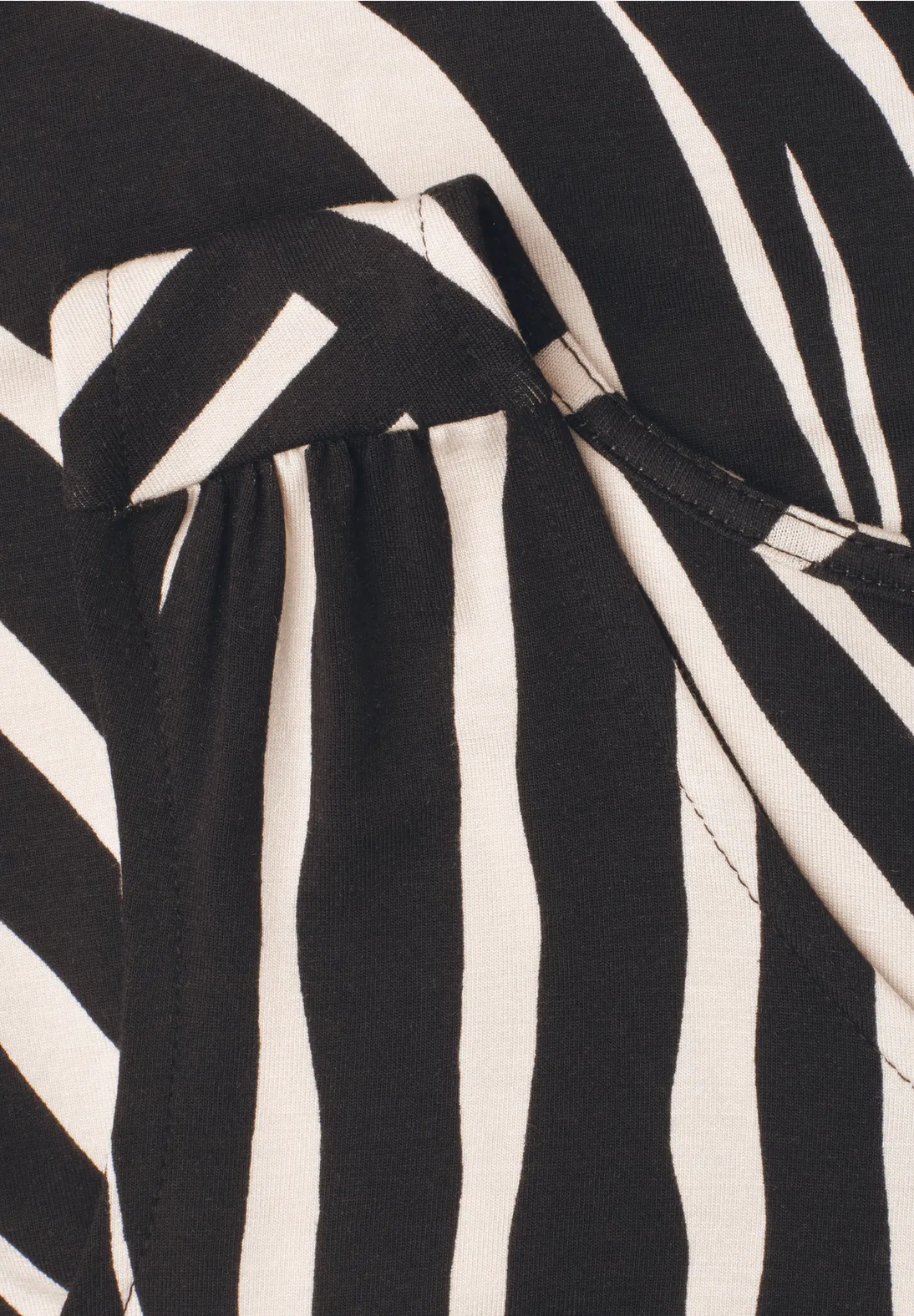 LTD QR Printed Jersey Top - Street One - 6