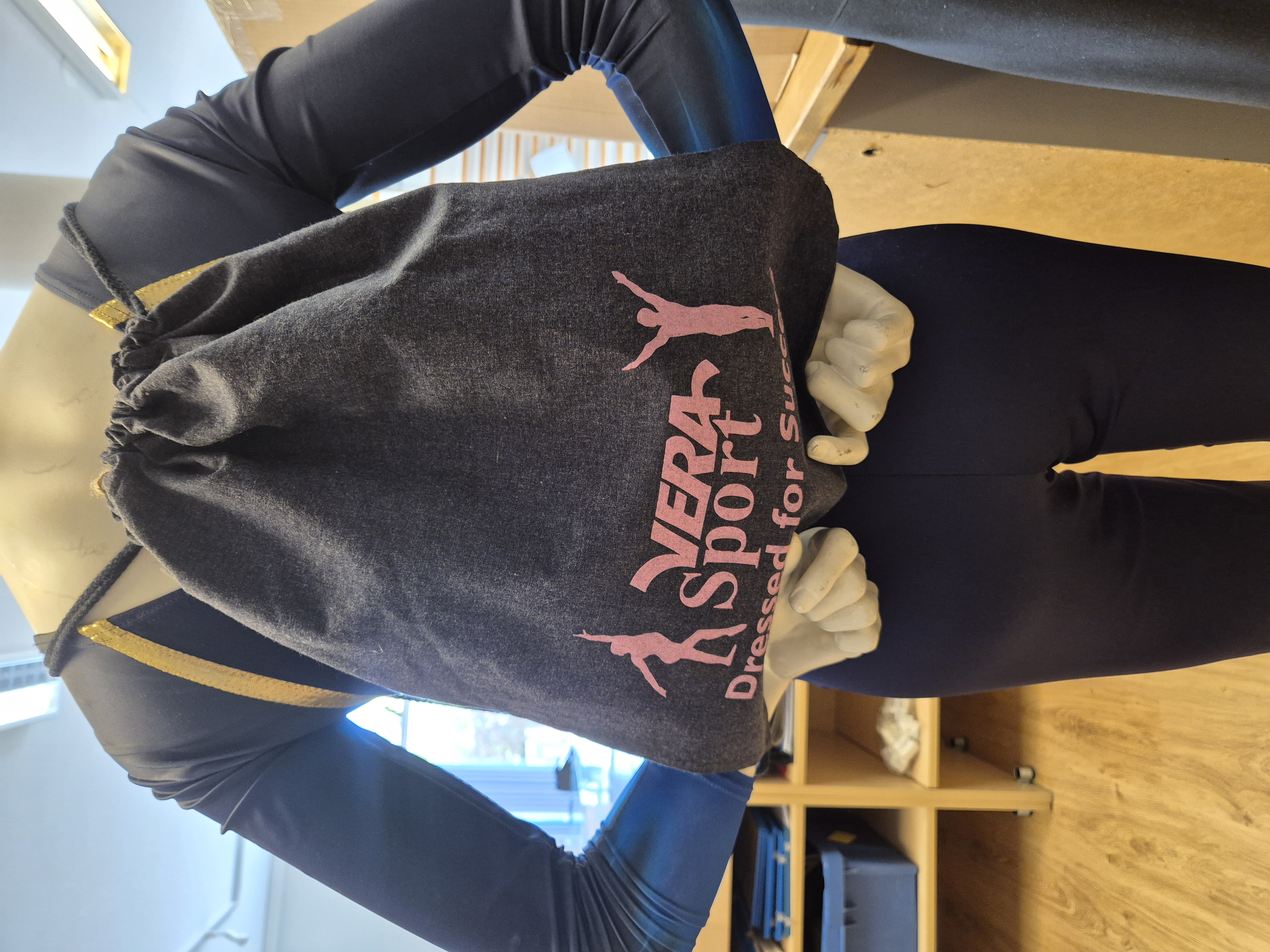 Barr och Gympapåse ”Dressed for Success” - 2