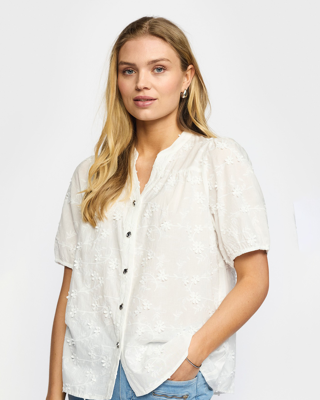 Blus Cana silverknappar & brodering offwhite