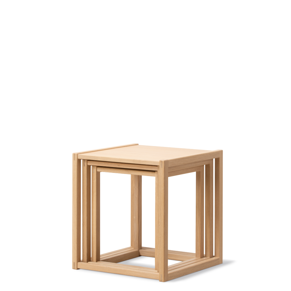 BM375 Nesting table- Fredericia Furniture
