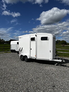 Hästtransport UMESLÄP B60 2025  (Avdragbar moms) 