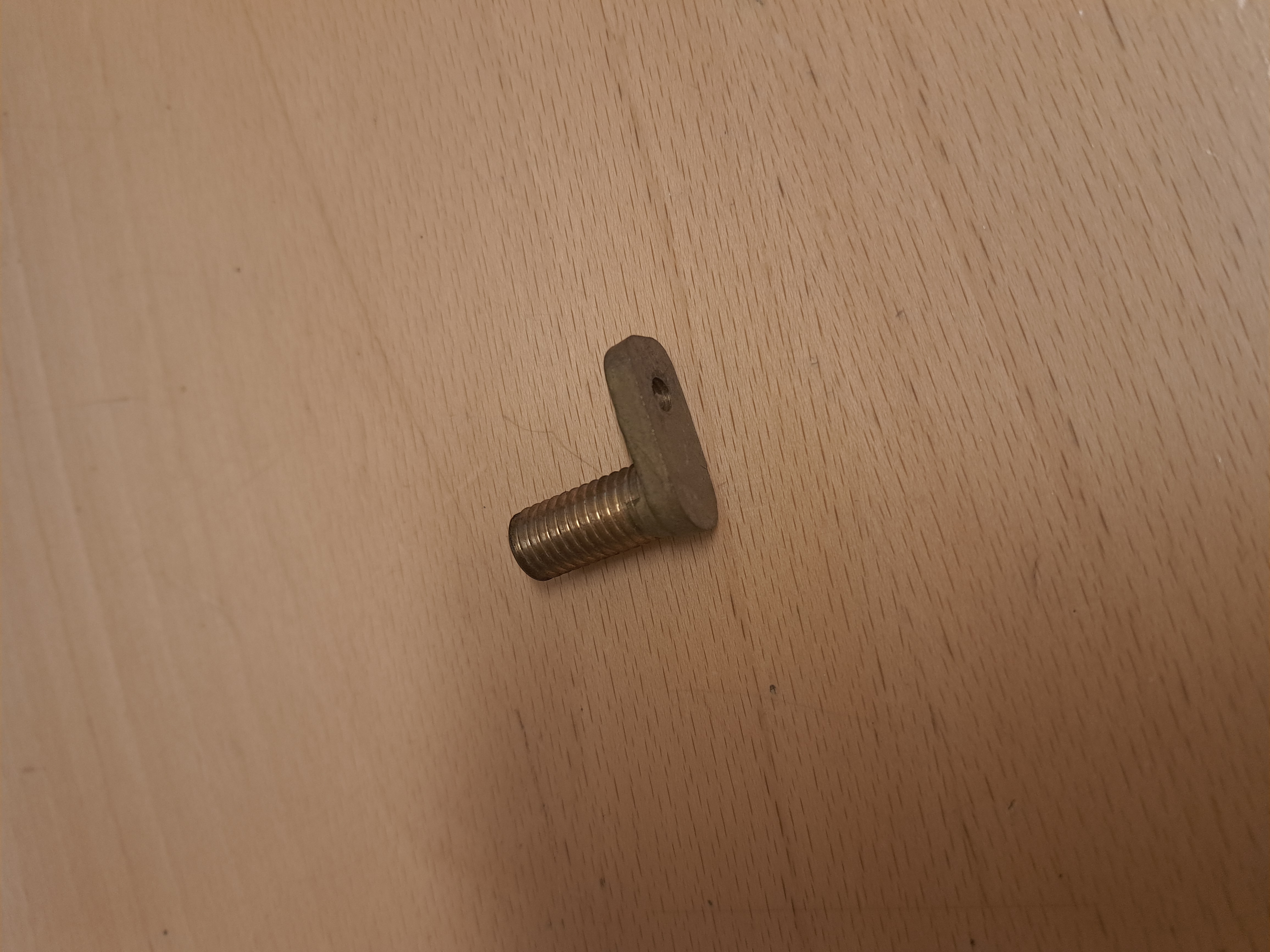 Fitting screw