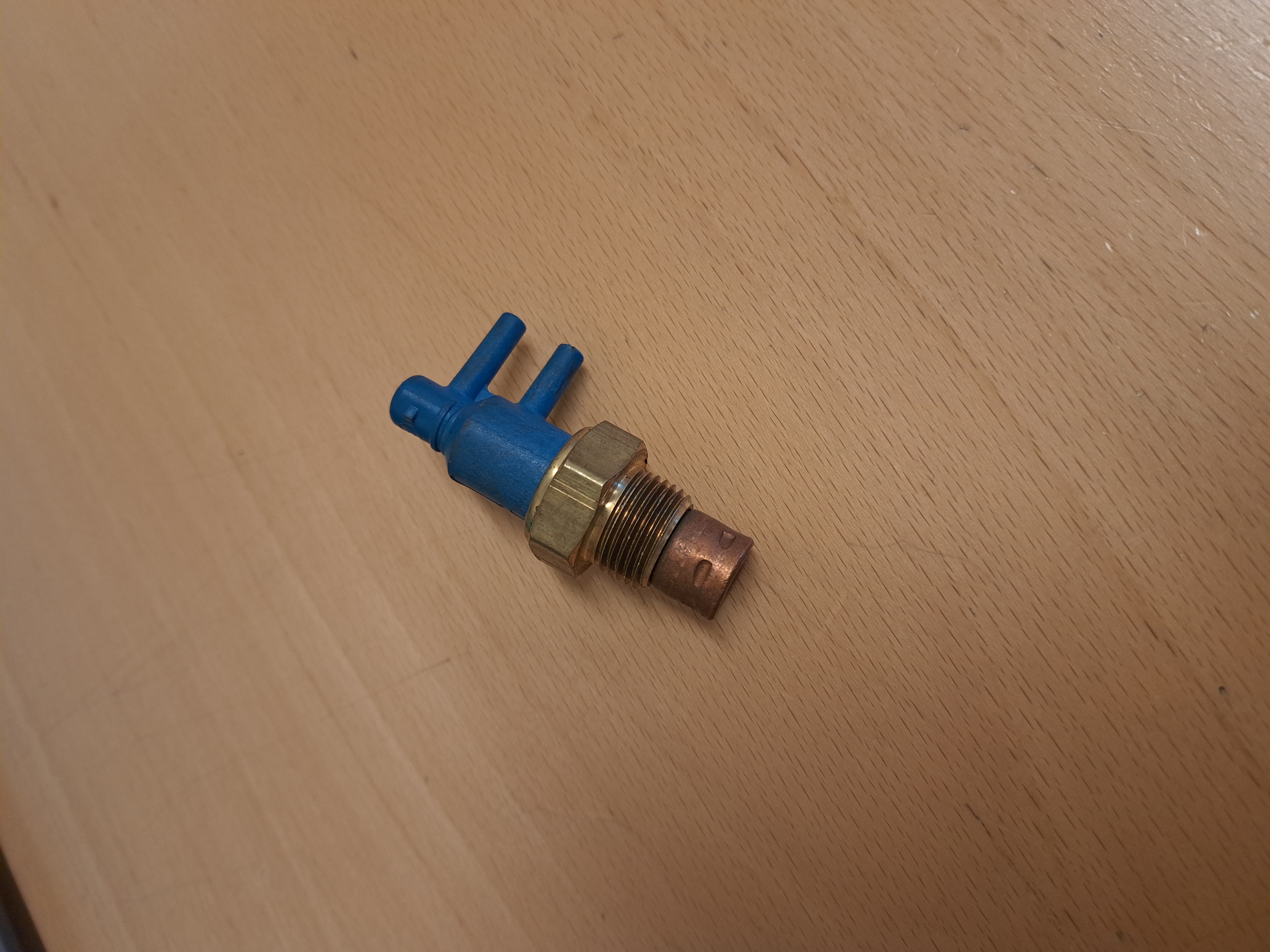 Thermostat valve
