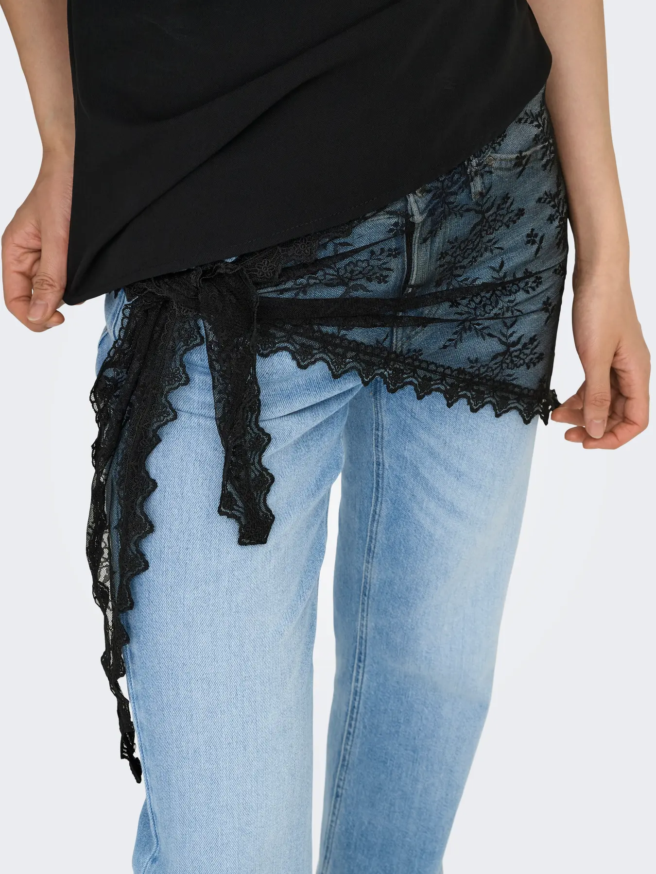 Jacqueline de Yong - Safina Sjal Svart - 4