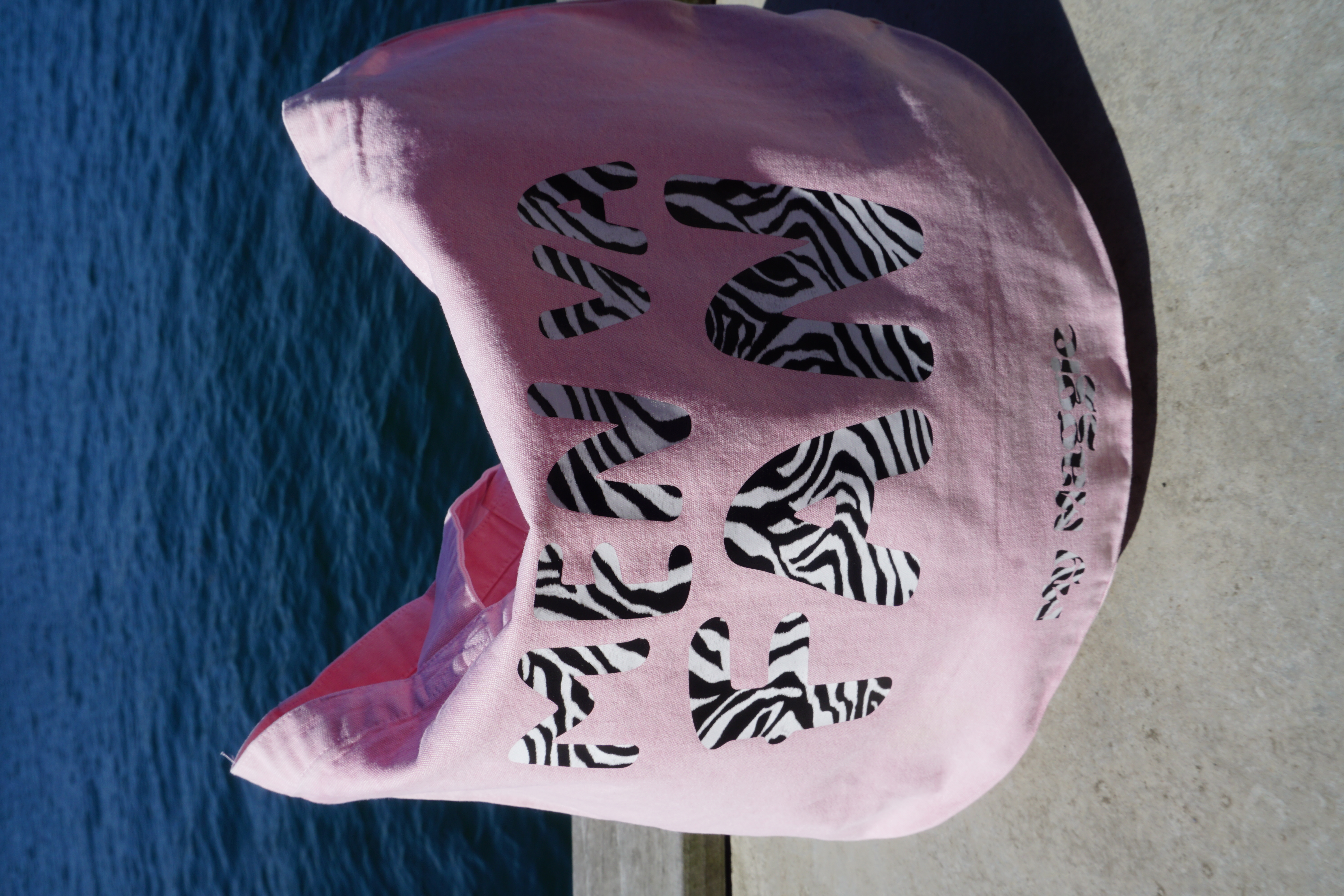 Tote bag with zebra print