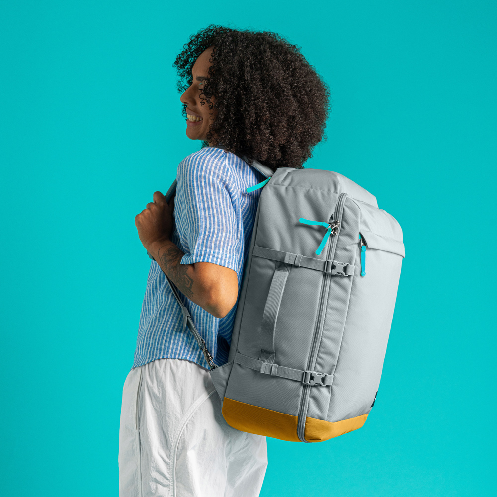 Stöldsäker reseryggsäck - PACSAFE GO 44L anti-theft carry on backpack Stone - 12
