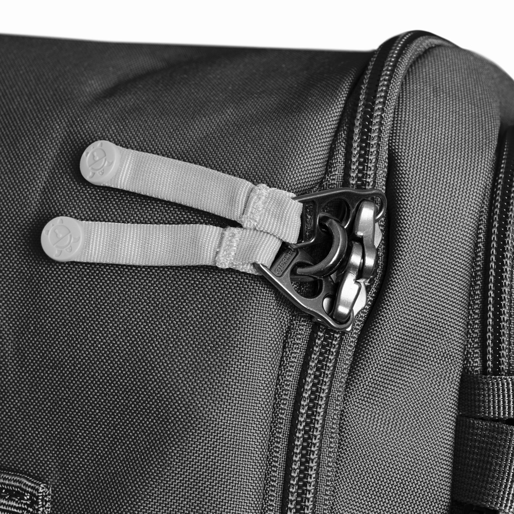 Stöldsäker reseryggsäck - PACSAFE GO 34L anti-theft carry on backpack black - 6