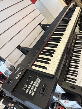 Roland A-88