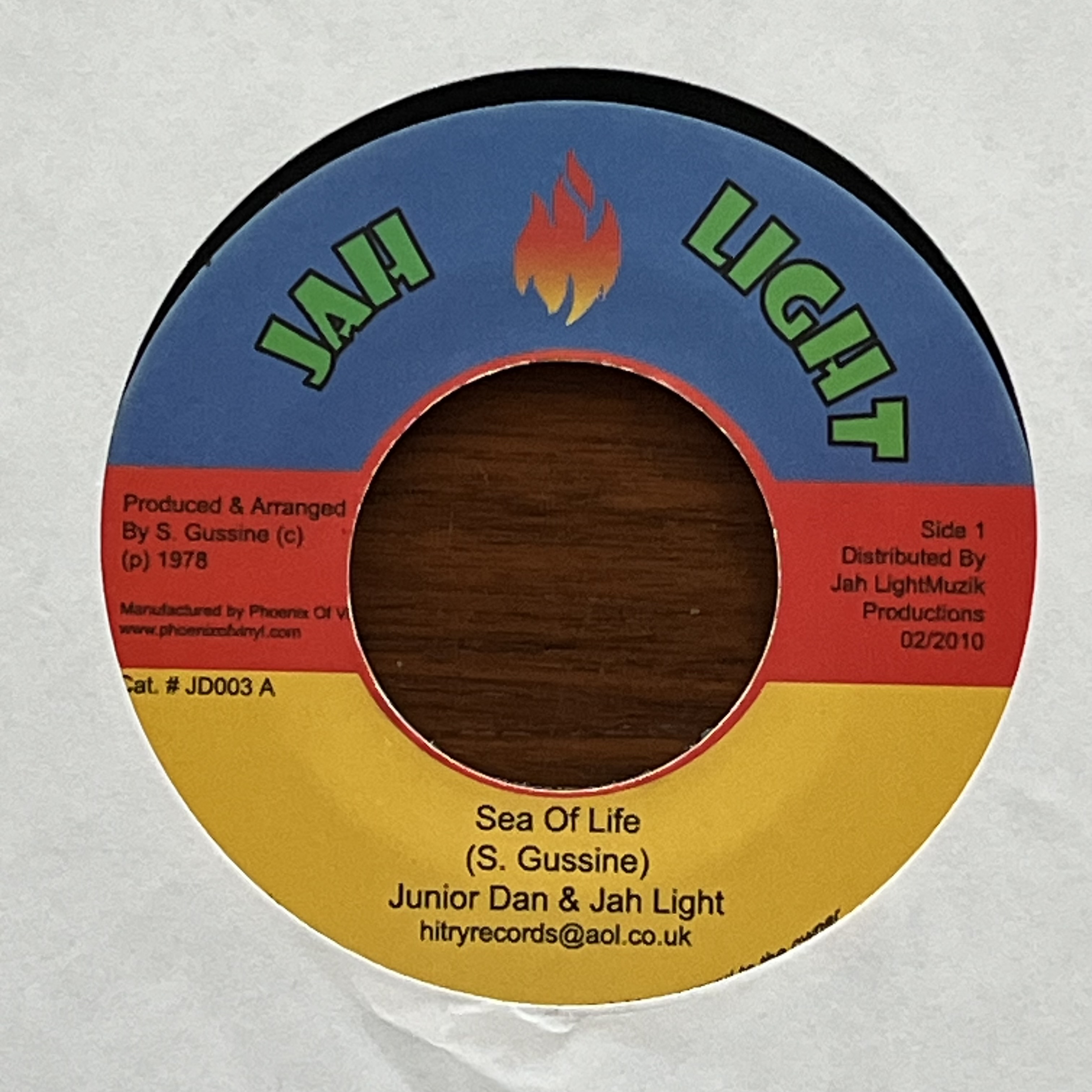 Junior Dan & Jah Light – Sea Of Life