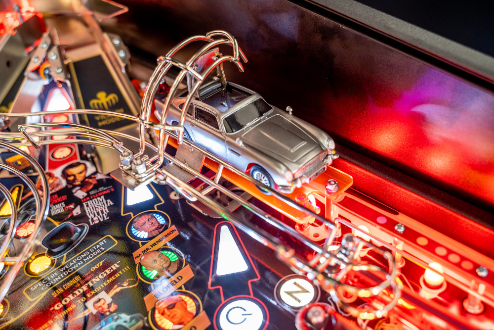 James Bond PRO - Stern Pinball  - Contact for availability - 7
