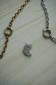 Mini pendant holographic glitter moon
