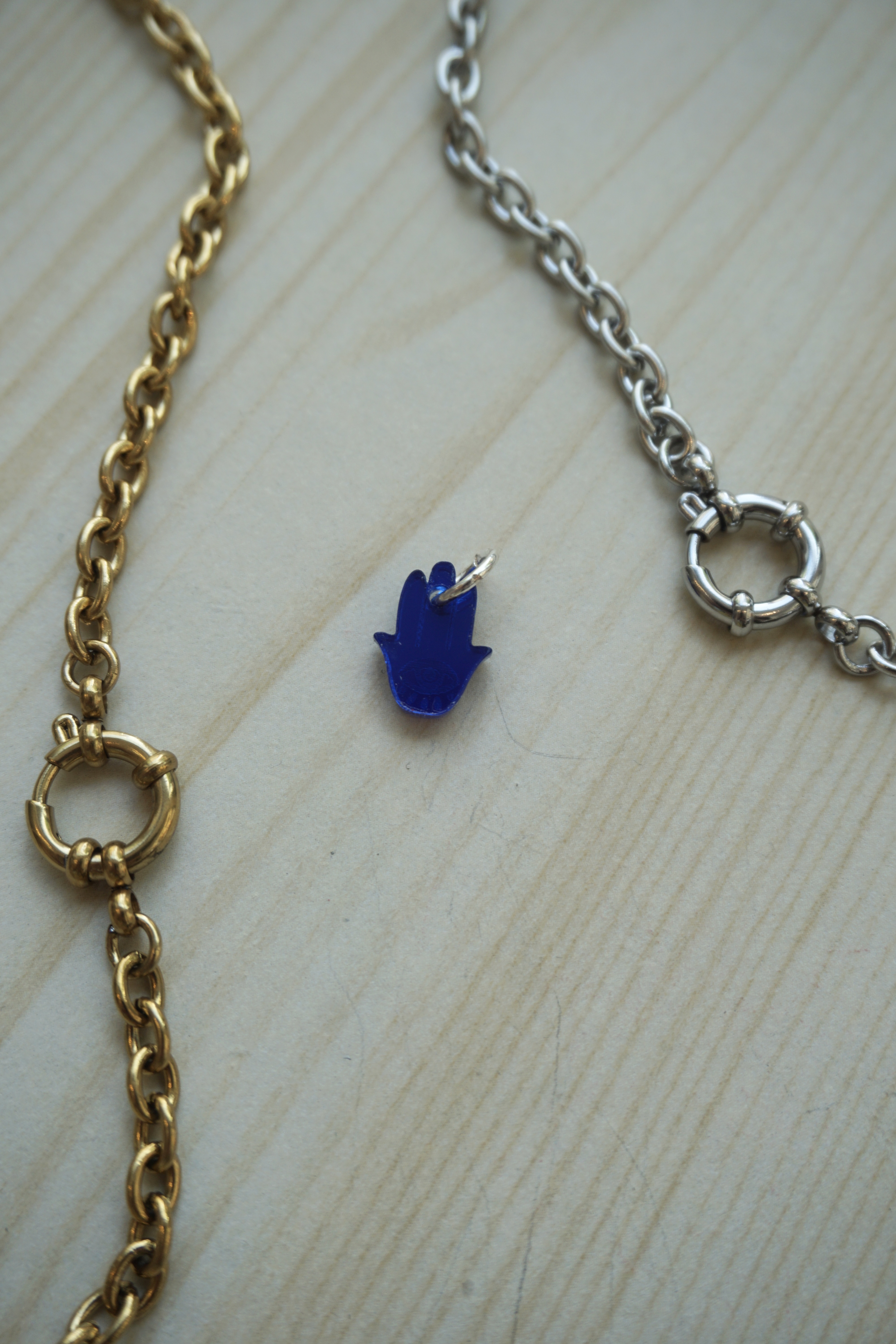 Mini pendant blue hamsa - 2