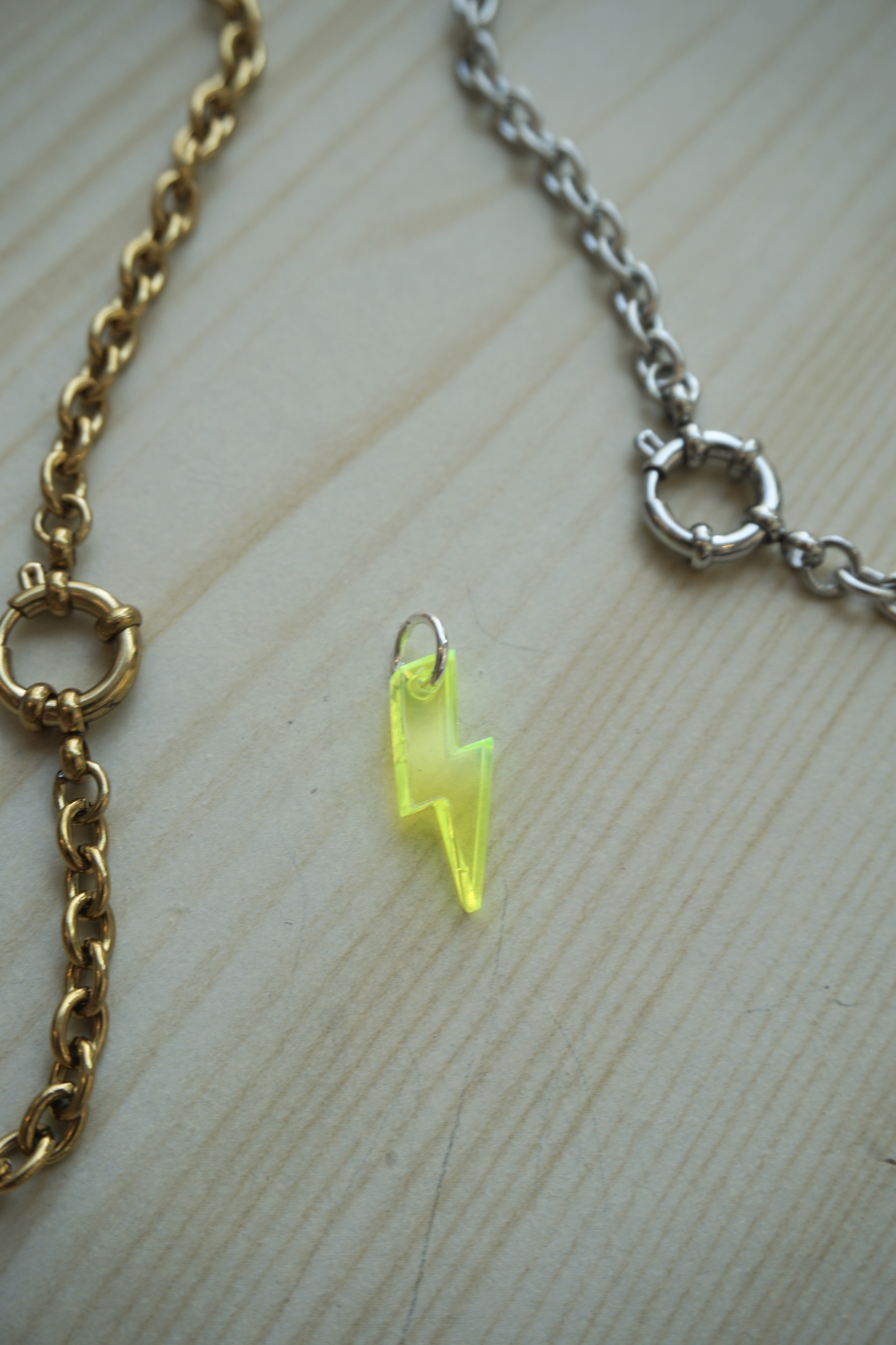 Mini pendant neon yellow flash