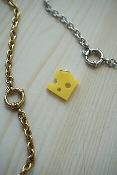Mini pendant cheese slice