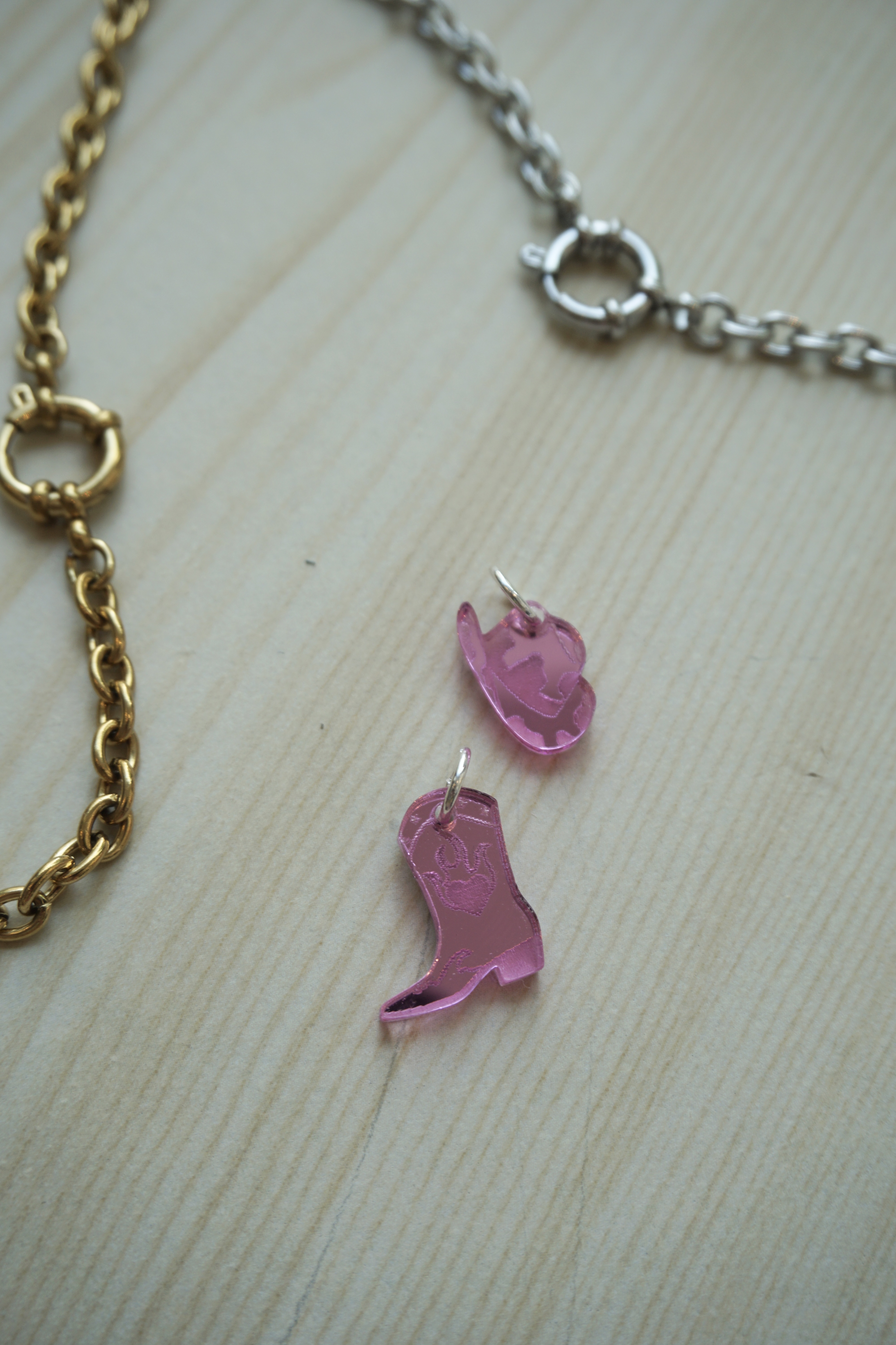 Mini pendant mirror pink hat - 2