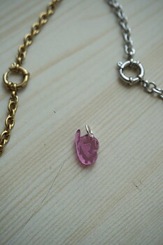 Mini pendant mirror pink hat