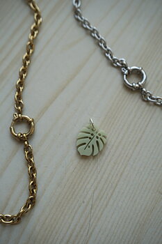 Mini pendant light green monstera