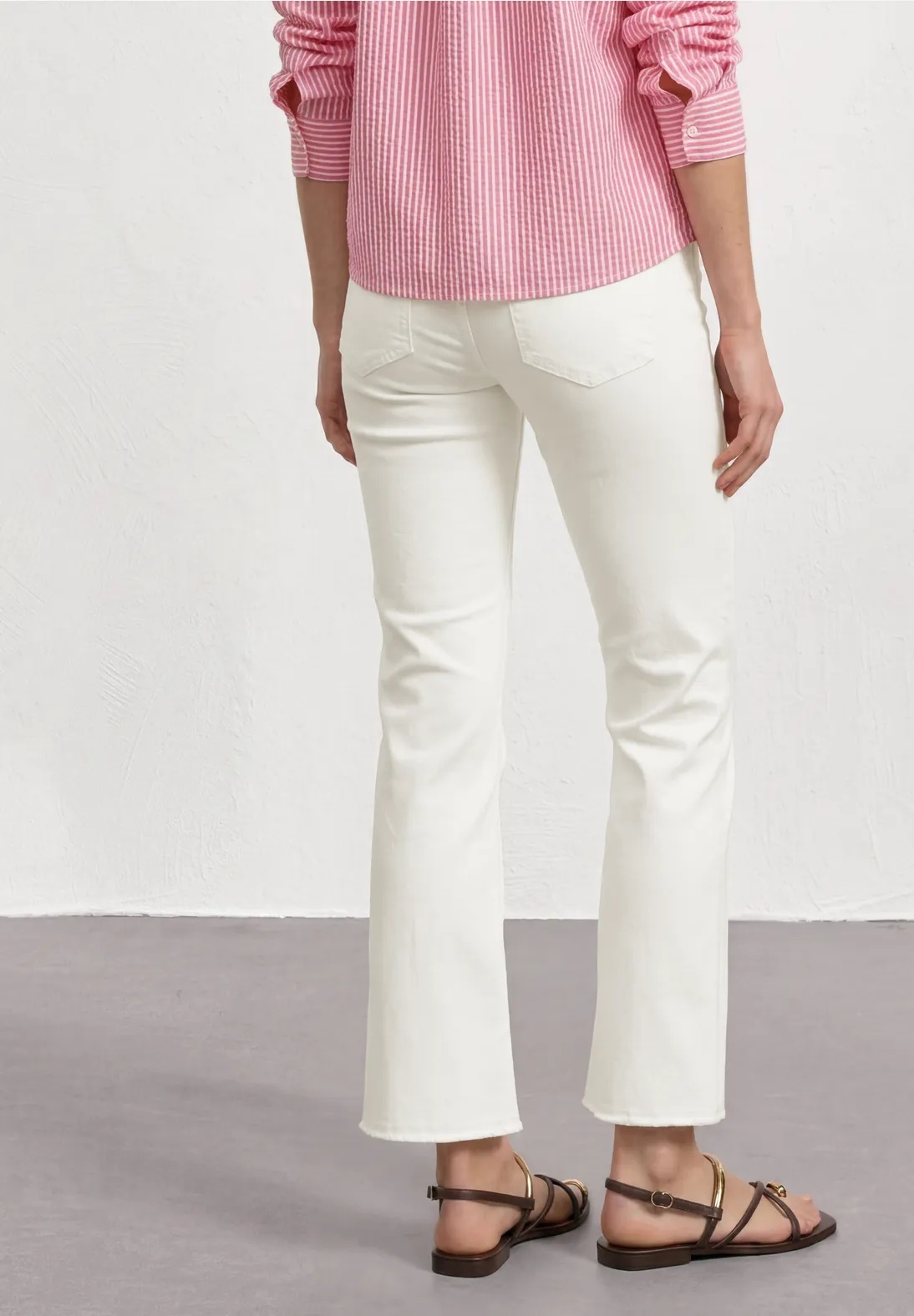 Amber Kick Flare HW L28 - Offwhite - Street One - 3