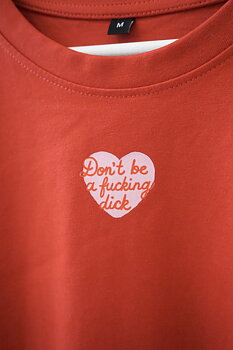 Oversized boyfriend tshirt ”don’t be a f dick”röd