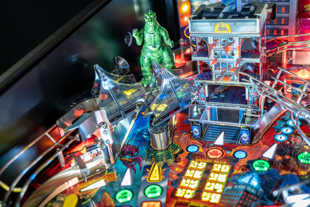 Godzilla Premium - Stern Pinball  - Available in July - 6