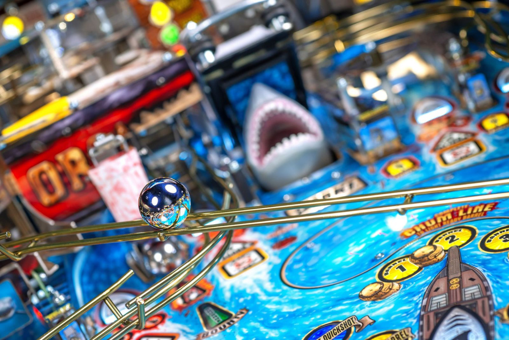 Jaws 50th Anniversary Premium - Stern Pinball - Kontakta för tillgänglighet - 9