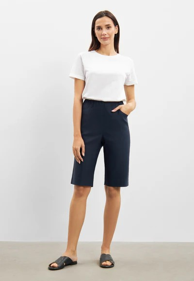 Kelly Regular Shorts - Navy - LauRie