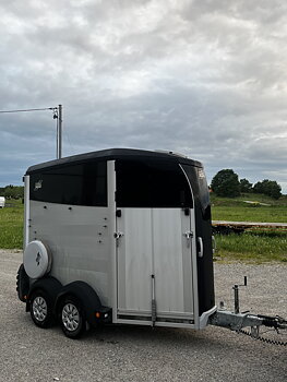 Hästttransport IFOR WILLIAMS HBX  403 2020 (FRI frakt)