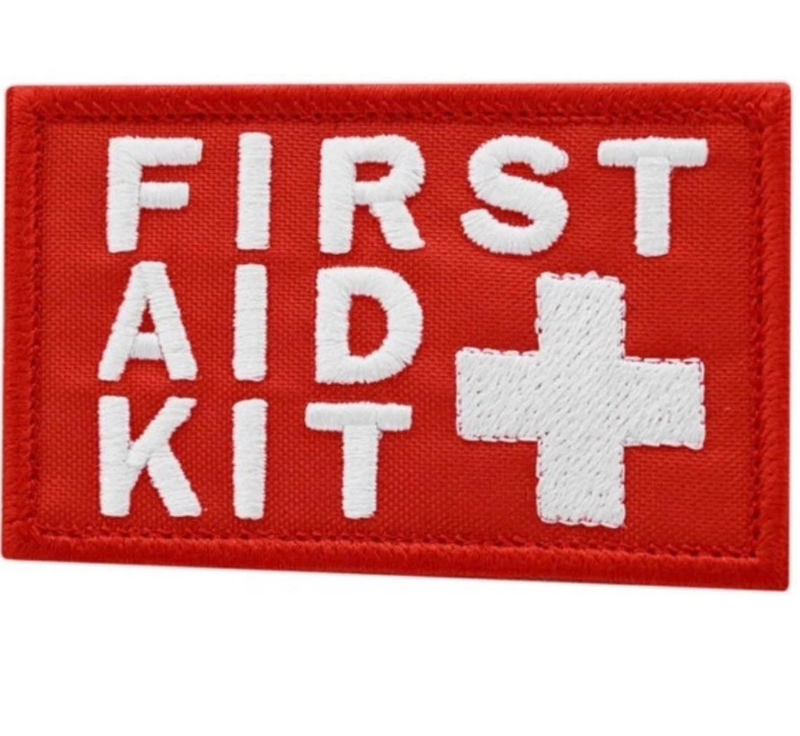First Aid Kit-märke med kardborrefäste - 2