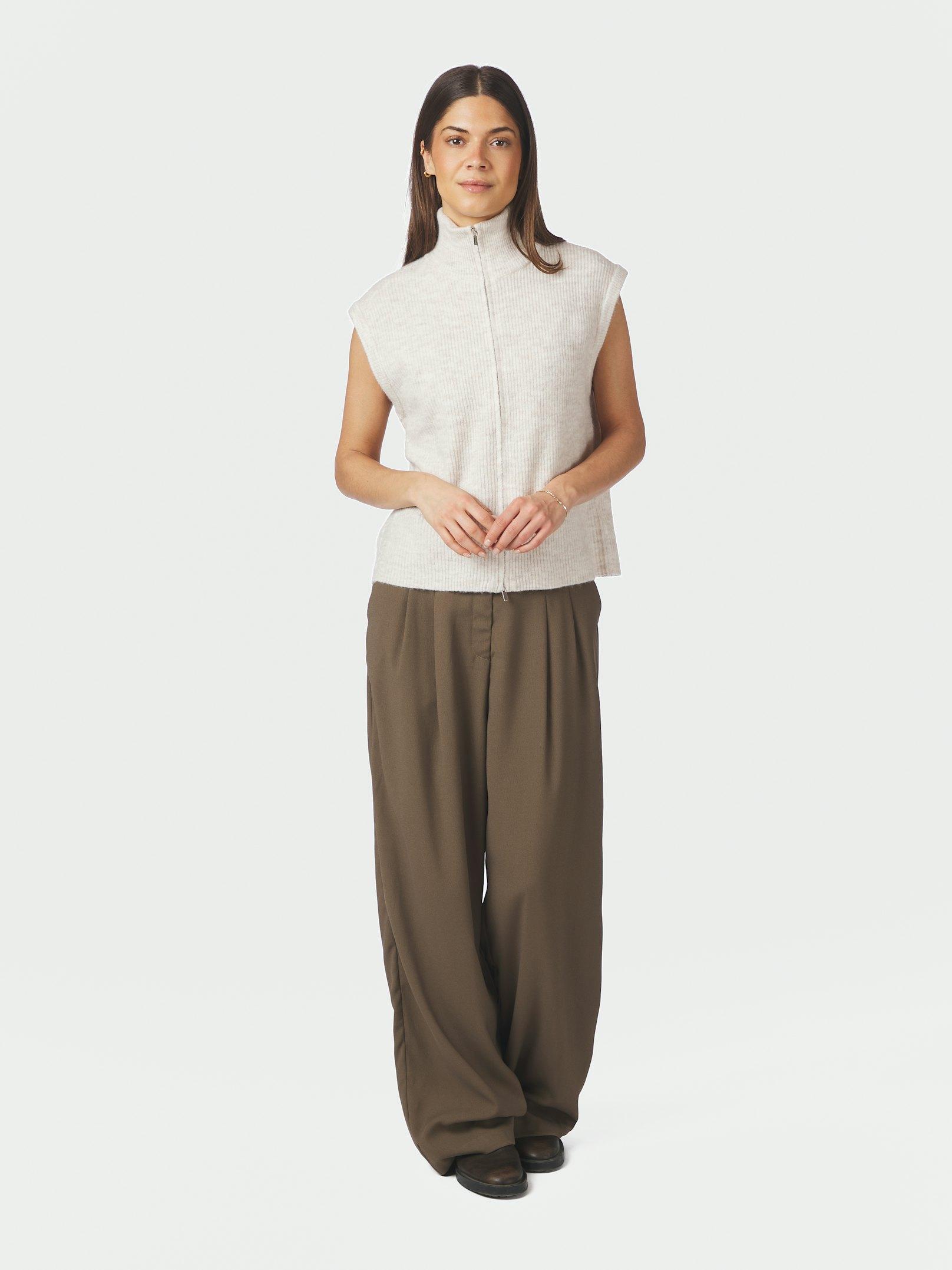 Shanelle Knit Vest Ivory - 5