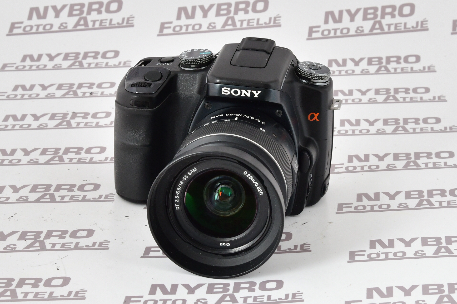 Sony A100 + 18-55/3,5-5,6 SAM