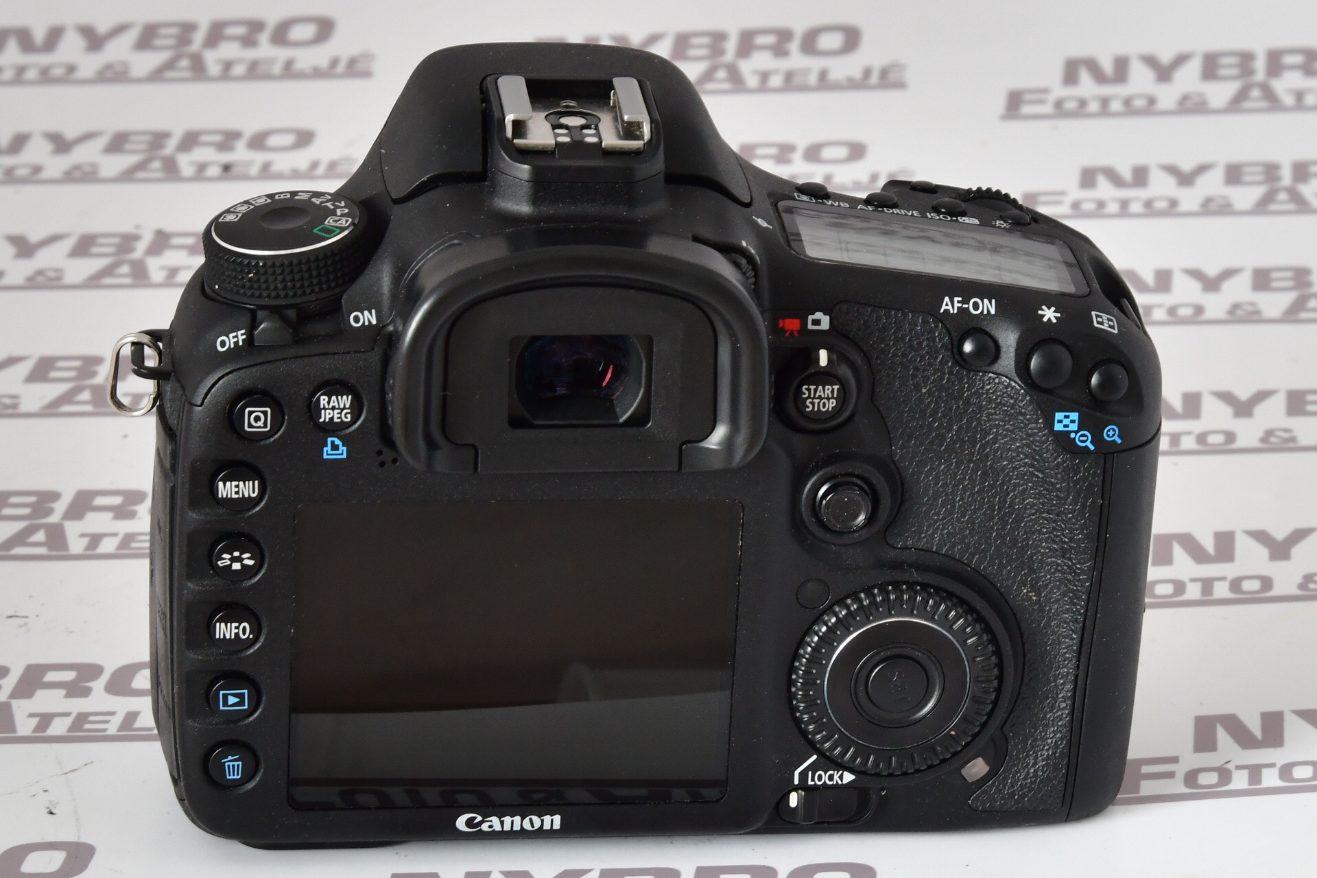 Canon EOS 7D - 2
