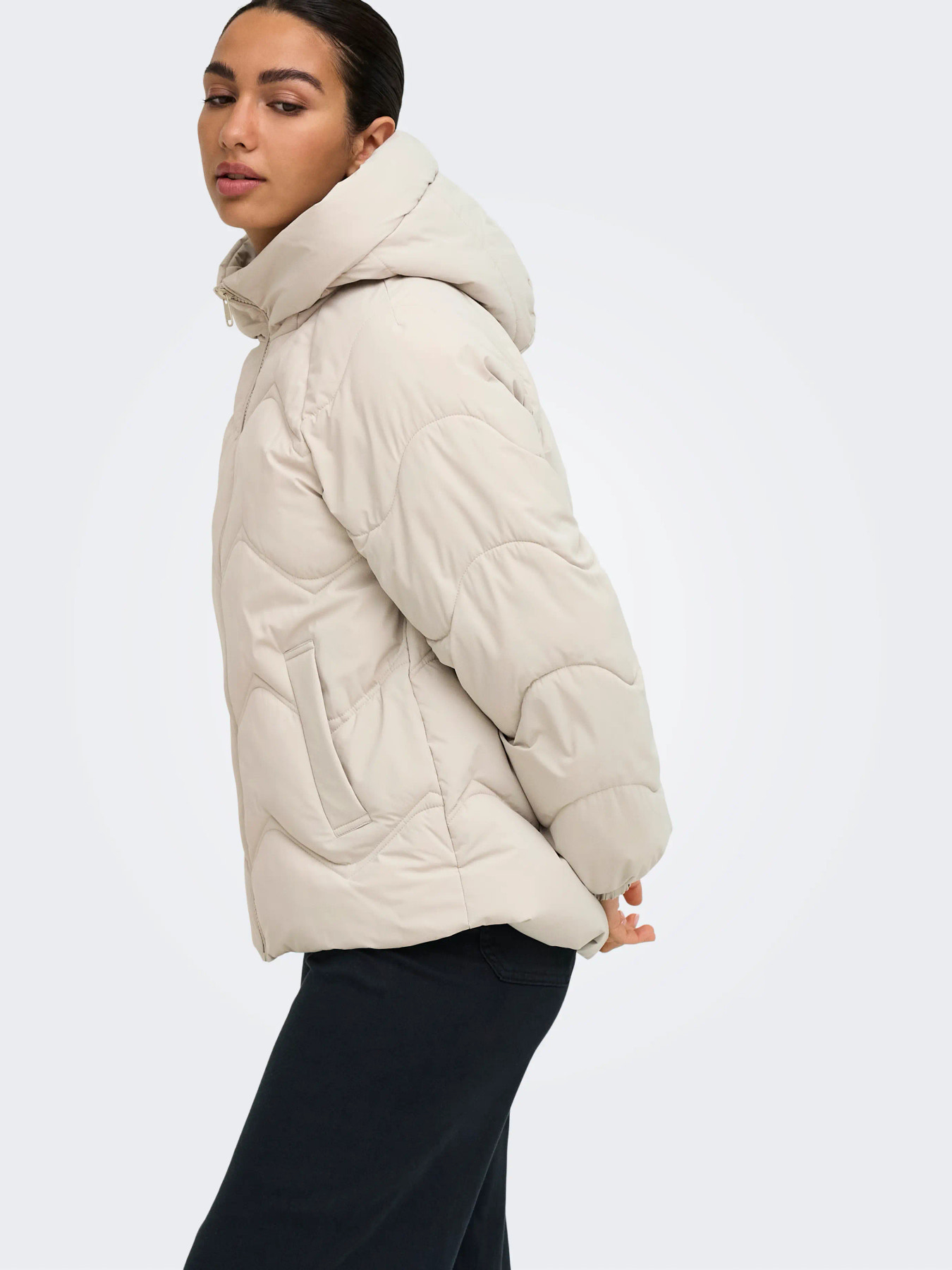 JDYPOWER SHORT HOOD PUFFER OTW HAB Silver Lining - 3