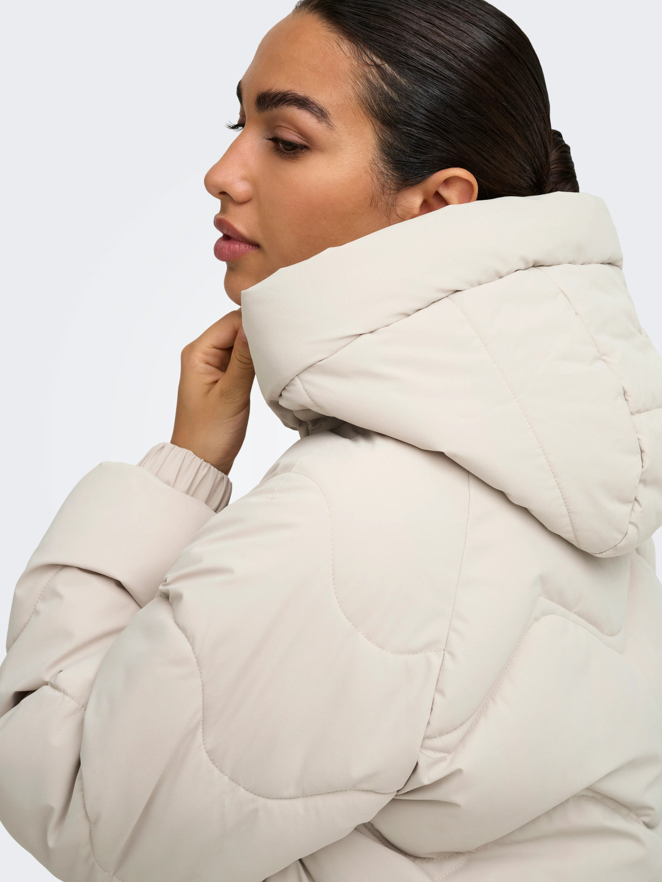 JDYPOWER SHORT HOOD PUFFER OTW HAB Silver Lining - 4