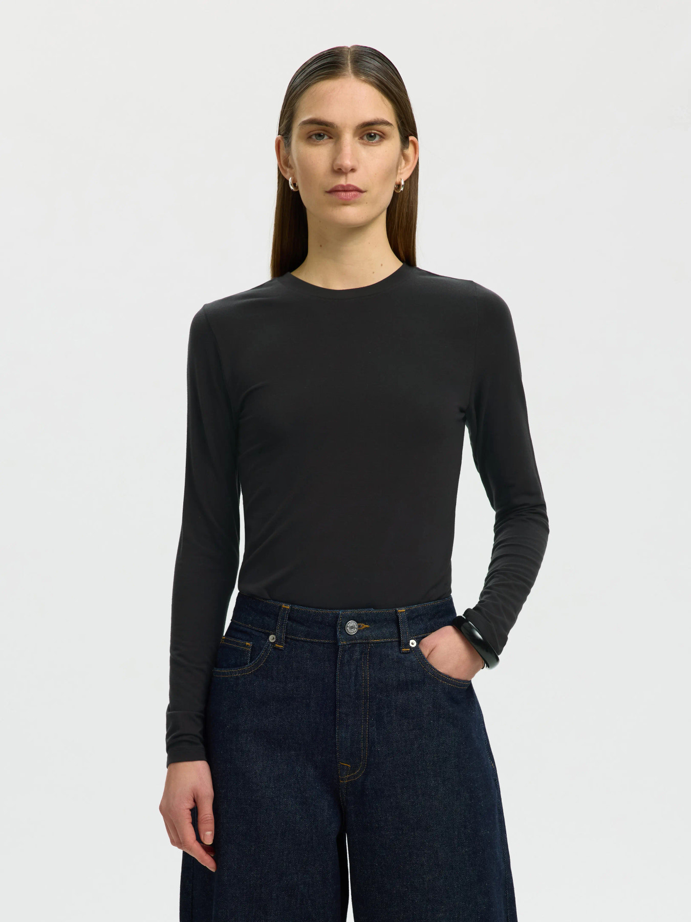 SLWMANJA LS O-NECK NOOS Black - 2