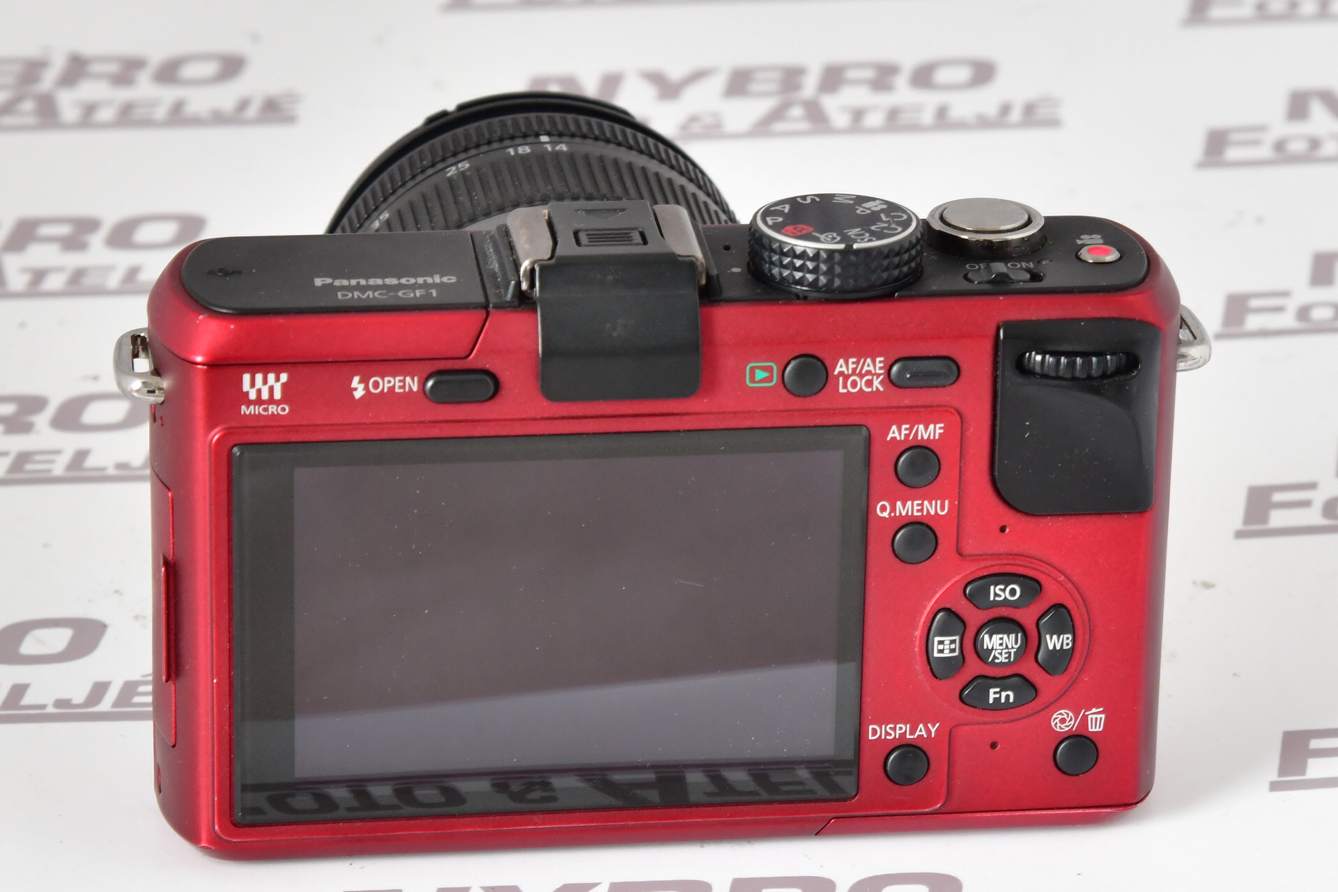 Panasonic Lumix DMC-GF1 + 14-45/3,5-5,6 - 2