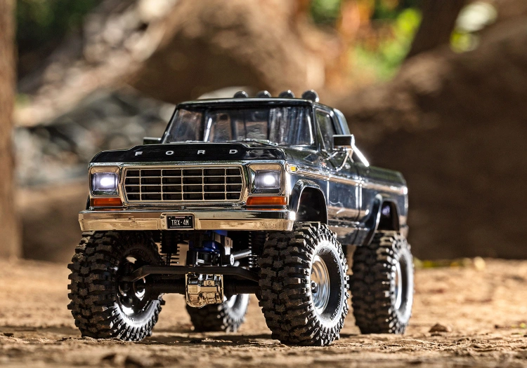 TRX-4M Ford F-150 High Trail RTR Black - 2S LiPo/USB Charger - 5