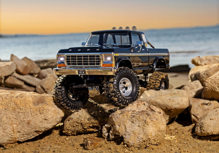 TRX-4M Ford F-150 High Trail RTR Black - 2S LiPo/USB Charger - 8