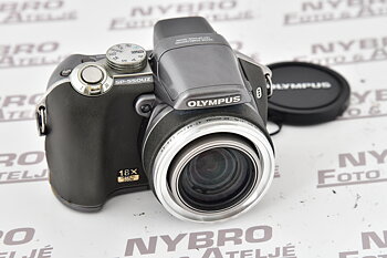 Olympus  SP-550 UZ