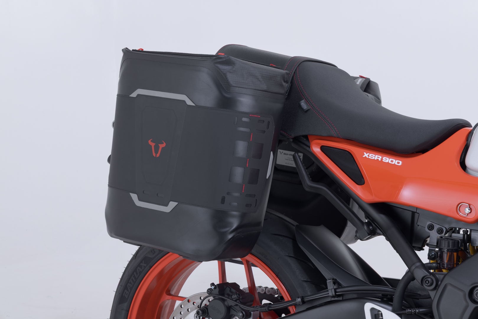 Side Bag WP system V-LOC 16/16 l. Yamaha XSR900 (21-), XSR900 GP (23-) - 5