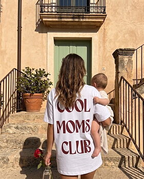 T-shirt Cool Moms white/burgundy