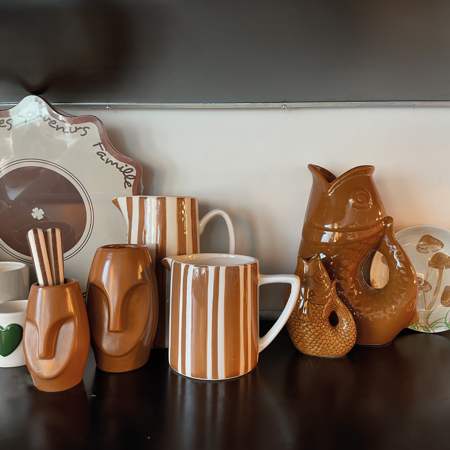 Vase jug fish small brown - 3