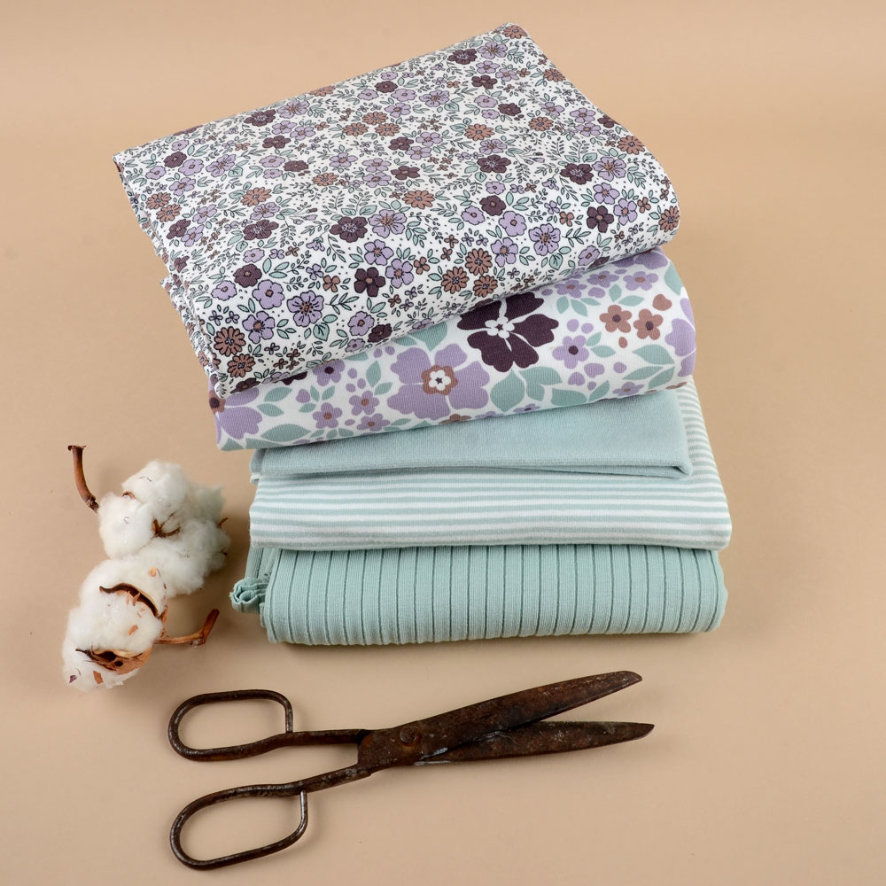 SMALL FLORALS - PURPLE - 8