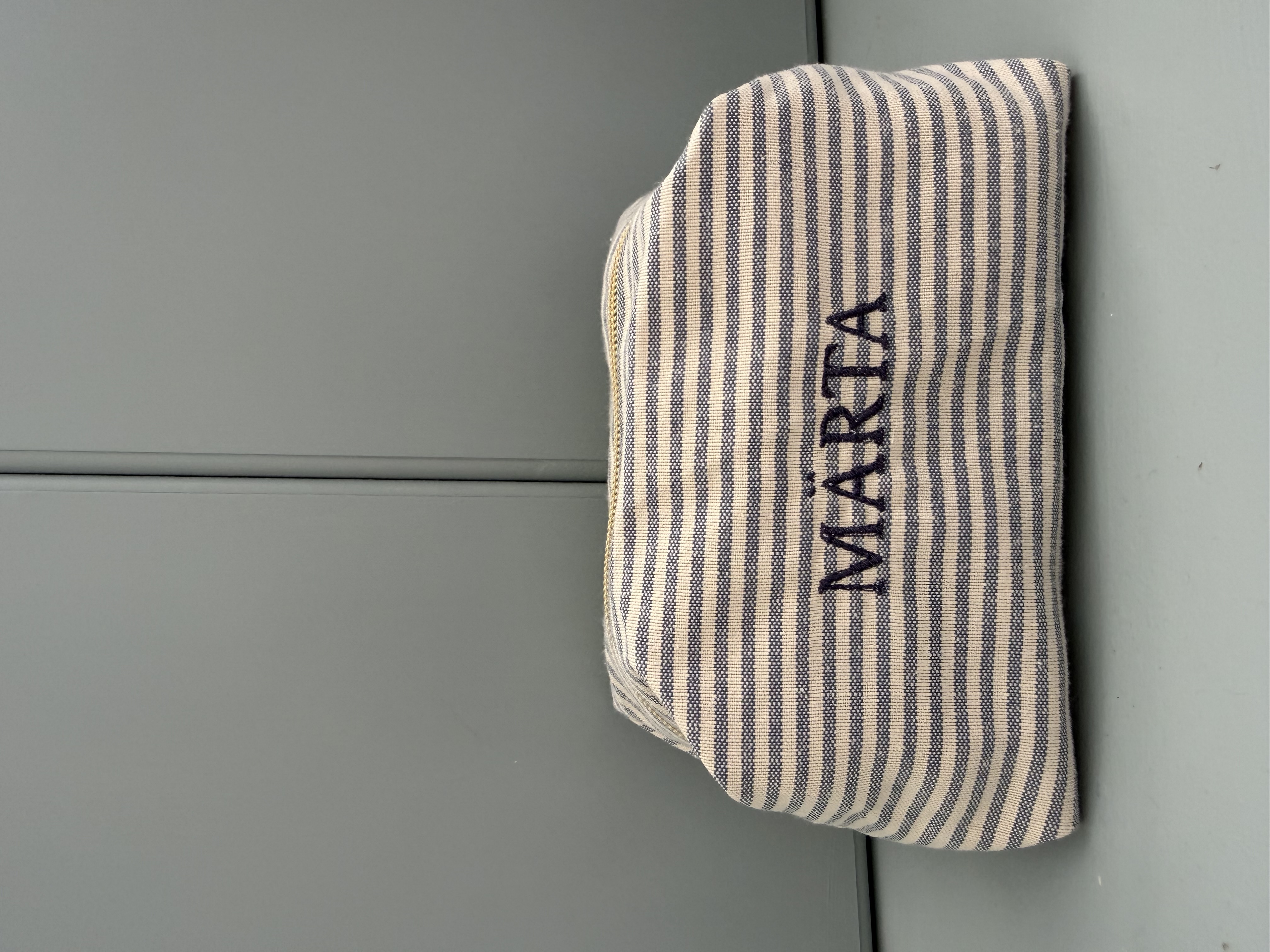 Necessär, Märta