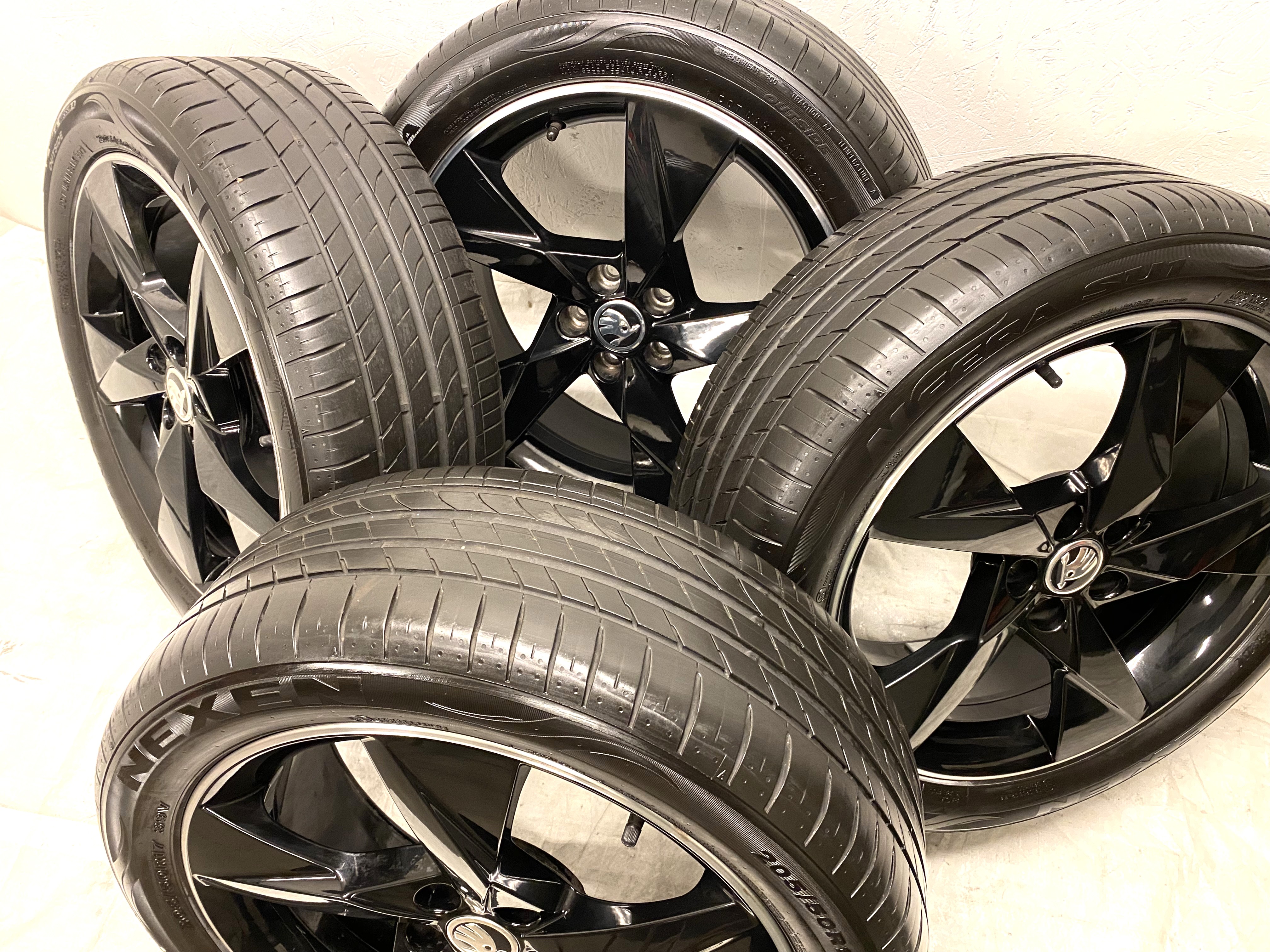 Kompletta Sommarhjul | 17" SKODA KAMIQ | 5x100 6.5x17 ET40 57.1 + 205/50 R17 89V Nexen N Fera SU1 | V32-2020 | 6.5mm | 6.5mm | 5.5mm | 5.5mm - 3