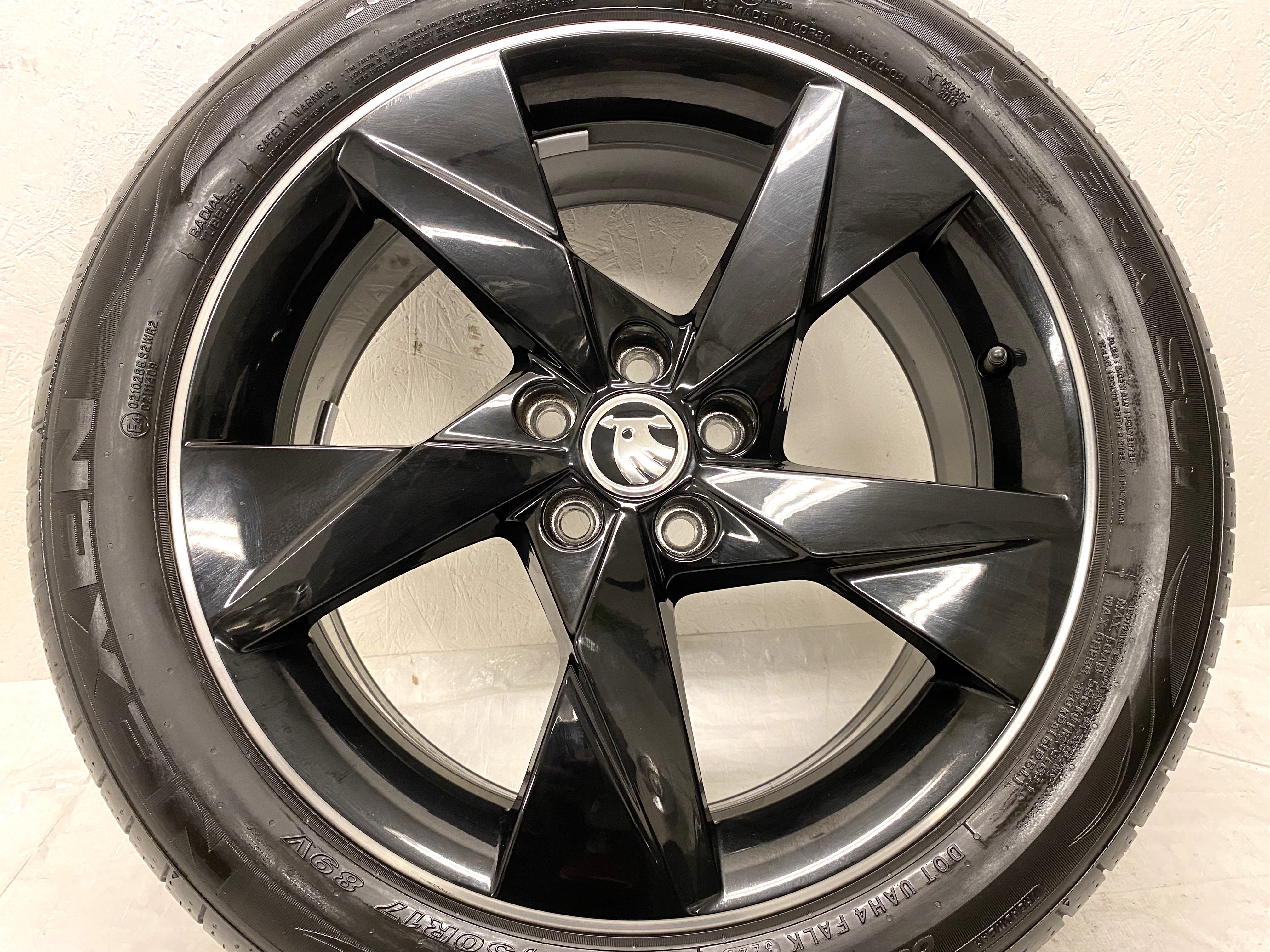 Kompletta Sommarhjul | 17" SKODA KAMIQ | 5x100 6.5x17 ET40 57.1 + 205/50 R17 89V Nexen N Fera SU1 | V32-2020 | 6.5mm | 6.5mm | 5.5mm | 5.5mm - 13