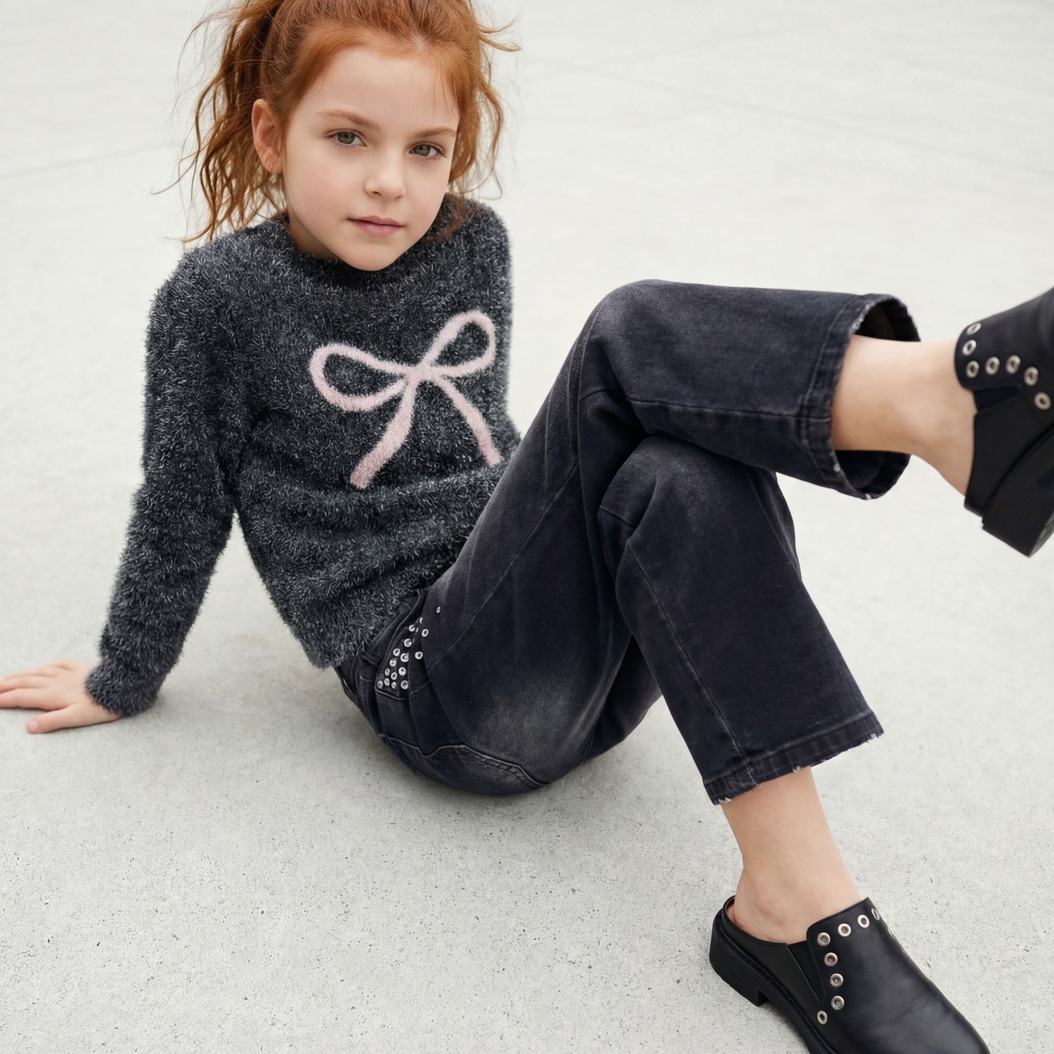 Pullover Knit w. Glitter Tap Shoe - 4