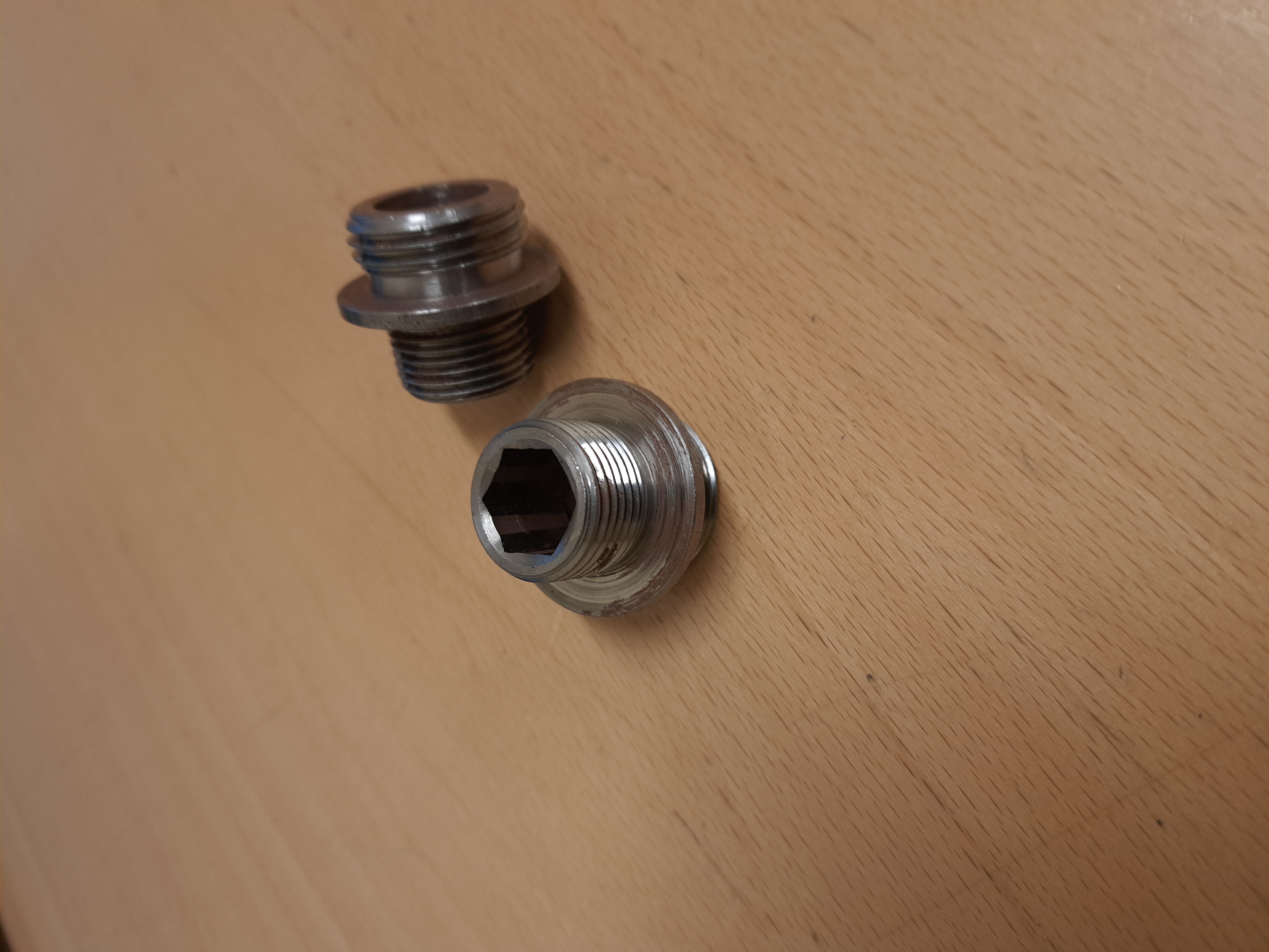 Nipple / Filter retainer